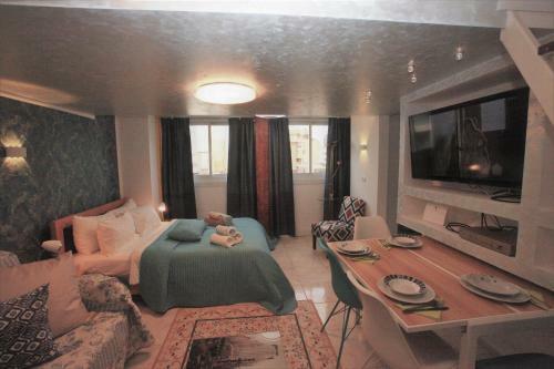 Elena Apartments