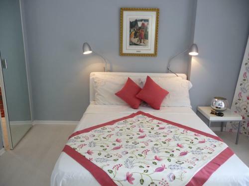 Elena Apartments