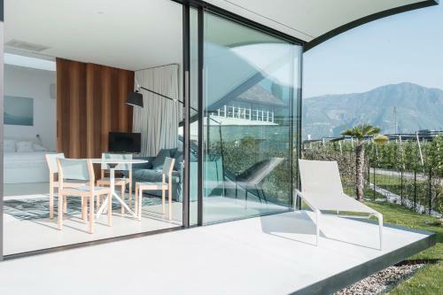 Mirror Houses