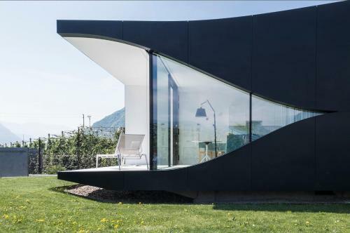 Mirror Houses