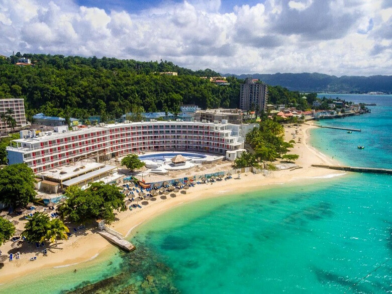 Hotel Royal Decameron Cornwall Beach - All Inclusive