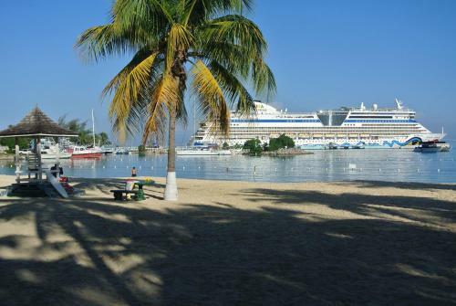 Apartamentos Beach Studio 6