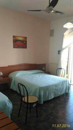 Hotel 2 Mari