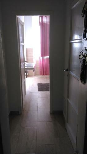 Hostal A Due Passi Dal Treno Affittacamere