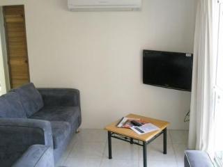 Tradewinds Mcleod Apartments