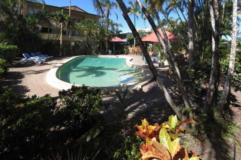 Tradewinds Mcleod Apartments