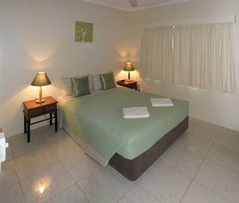 Tradewinds Mcleod Apartments