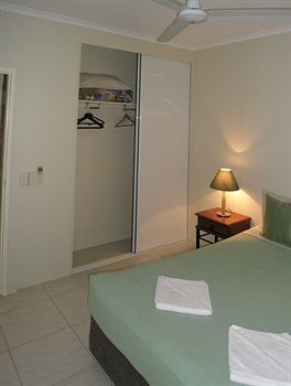 Tradewinds Mcleod Apartments
