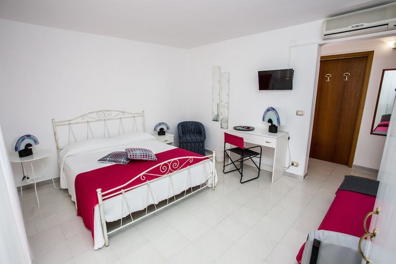 La Porta Di Mare B&B