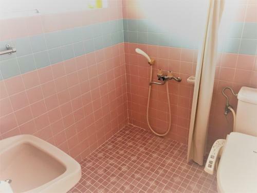 Hostal Pension Crystal Inn Onna
