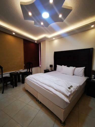 Al Fakher Hotel Apartments & Suites
