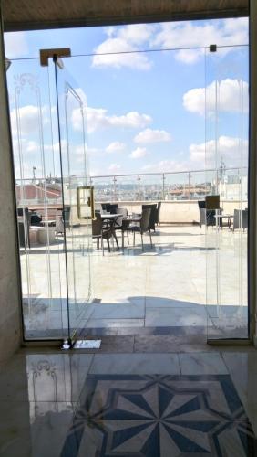 Suzan Studios & Apartments