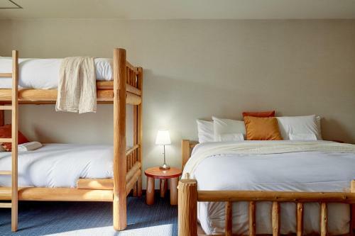 Big Bear Cortina Lodge
