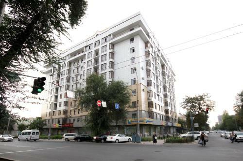 Oscar's Apartments