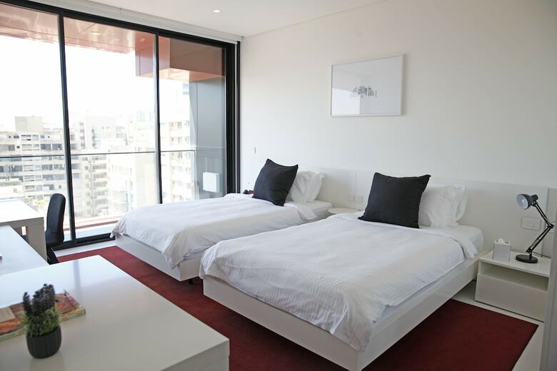 1866 Court & Suites Hotel