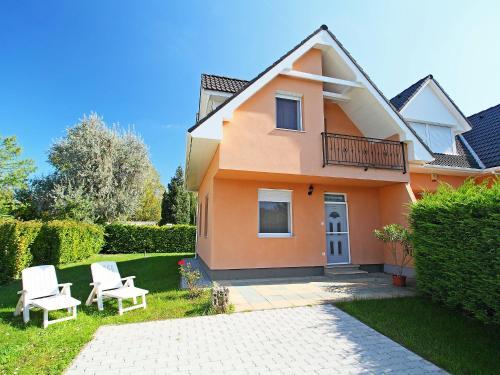Balaton H2053-1