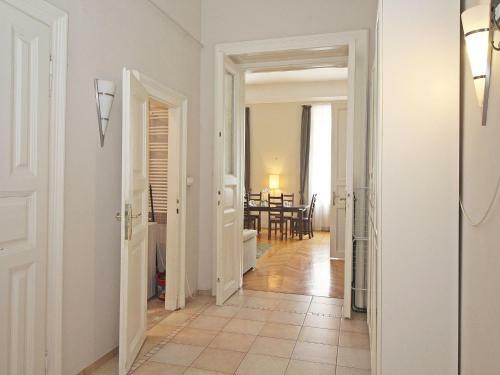 Apartamento Kiraly