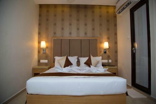 Ruby Pride Luxury Hotel