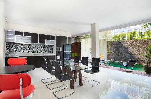 Chic Villa Rosita