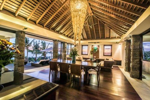Pandawa Cliff Edge Ocean View Banyu Biru Villa