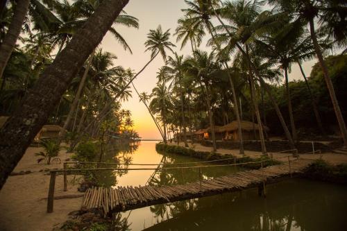 Hotel Krishna Paradise Beach Resort