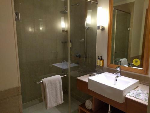 Hotel Lemon Tree Premier, Leisure Valley 2, Gurugram