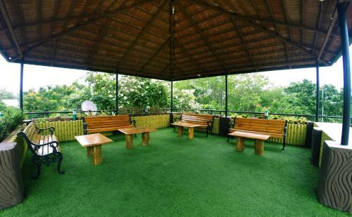 Hotel Button Eyes Resort