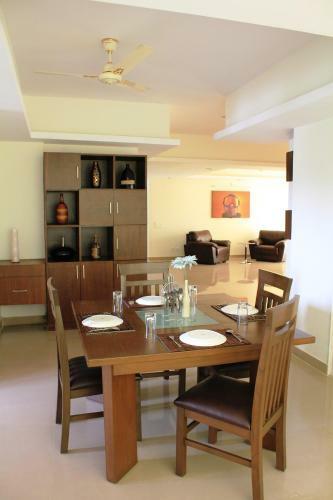 Skyla Serviced Apartments