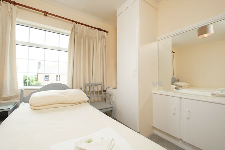 Four Seasons B&B