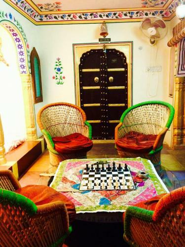 Bed & Breakfast Khandaka Mahal - A Heritage Hotel