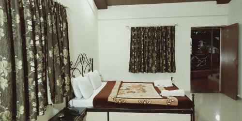 Hotel Arya