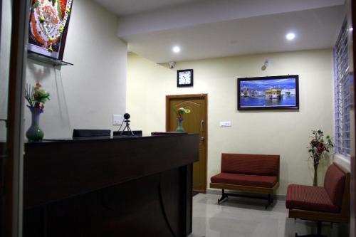 Lodge Suvarna Comforts