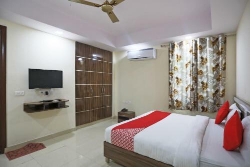Hotel Rampal Palace
