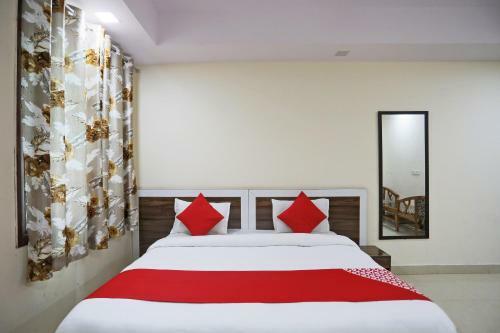 Hotel Rampal Palace