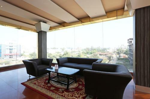 Hotel Corbiz Tower