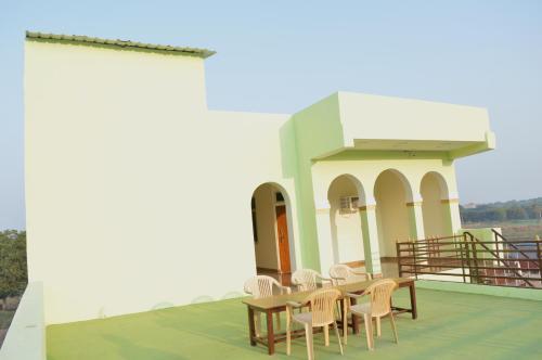 Hostal Saini Guest House