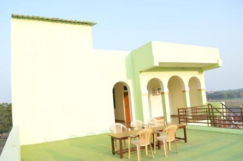 Hostal Saini Guest House