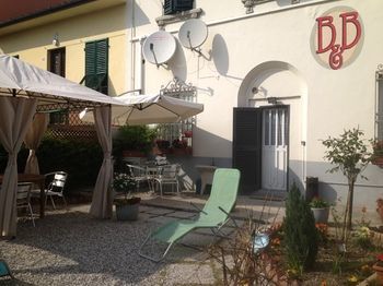La Mimosa Bed And Breakfast