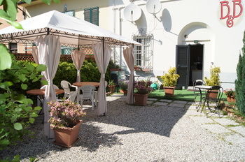 La Mimosa Bed And Breakfast