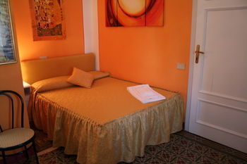 La Mimosa Bed And Breakfast
