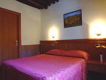 Hotel Domus Ester Roma
