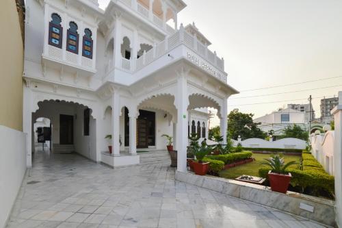 Royal Heritage Villa