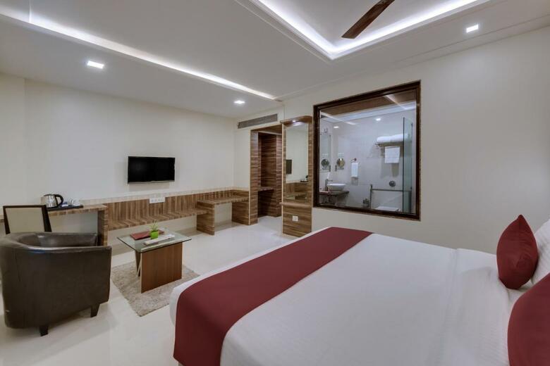 Hotel Vits Sagar Plaza, Pune Chakan