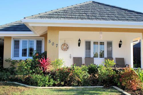 Seashell Villa Ocean View