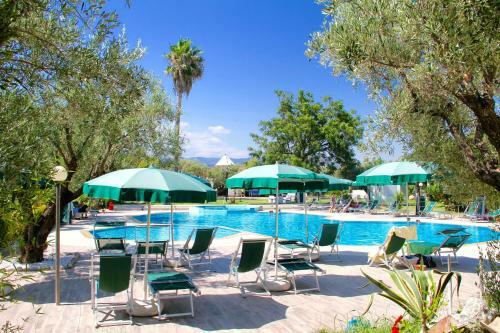 Aparthotel Borgo Degli Ulivi Natural Resort