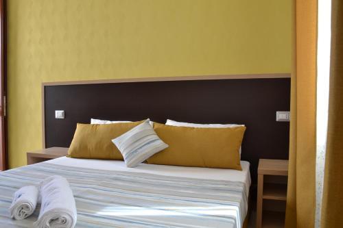 Hostal Affittacamere Torre Lapillo