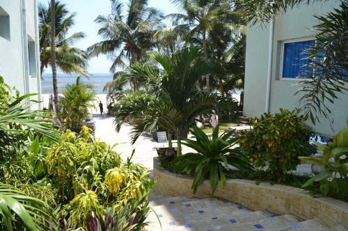 Cowrie Beach Studio Apartment