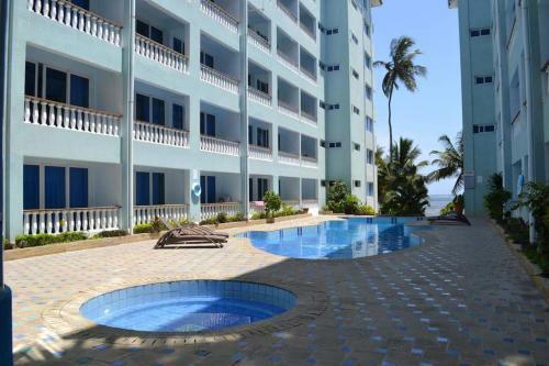 Cowrie Beach Studio Apartment