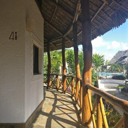 Malaika Beach Villas