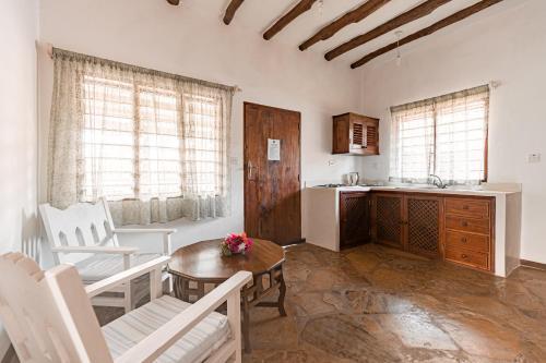 Malaika Beach Villas